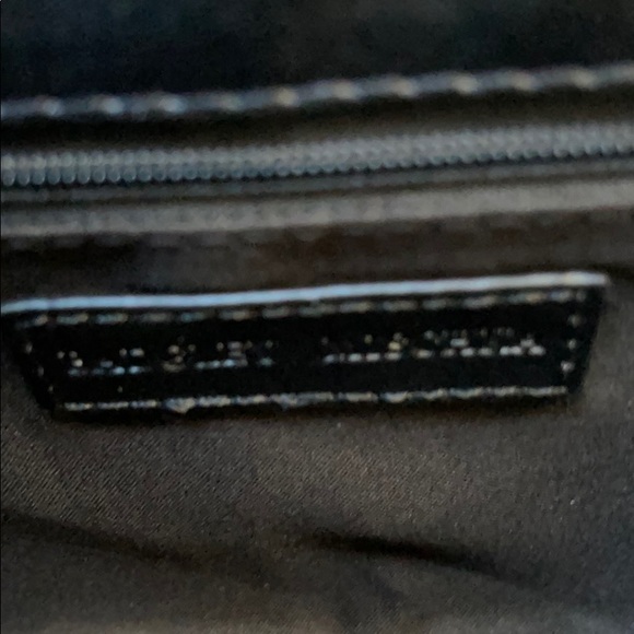 A new Badgley Mischka vegan leather black bag☘️☘️ - Picture 6 of 8